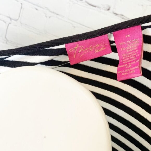 ADORABLE THALIA SODI FRUIT STRIPE TOP W/ SEQUINS!  1X - Picture 4 of 5